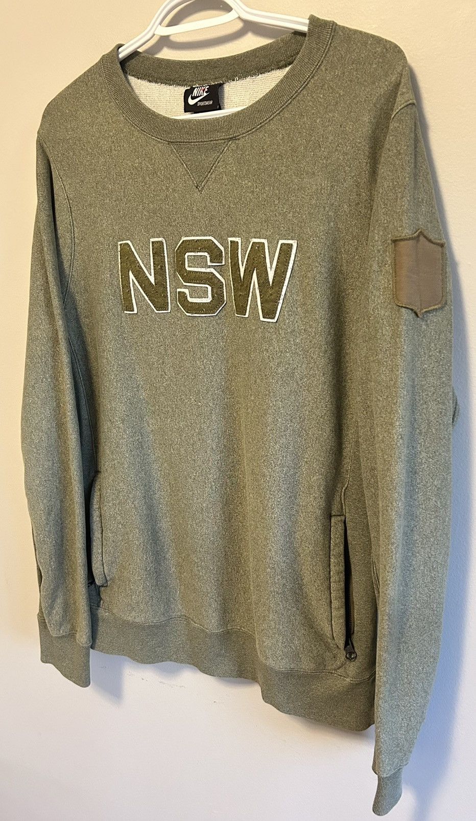 Nike Vintage Nike Sportswear NSW Mens Crew Neck Pullover Sweater Size US S / EU 44-46 / 1 - 3 Thumbnail