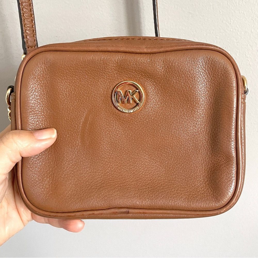 Michael Kors Michael Kors Brown Leather Fulton Crossbody Camera Bag Size ONE SIZE - 6 Thumbnail