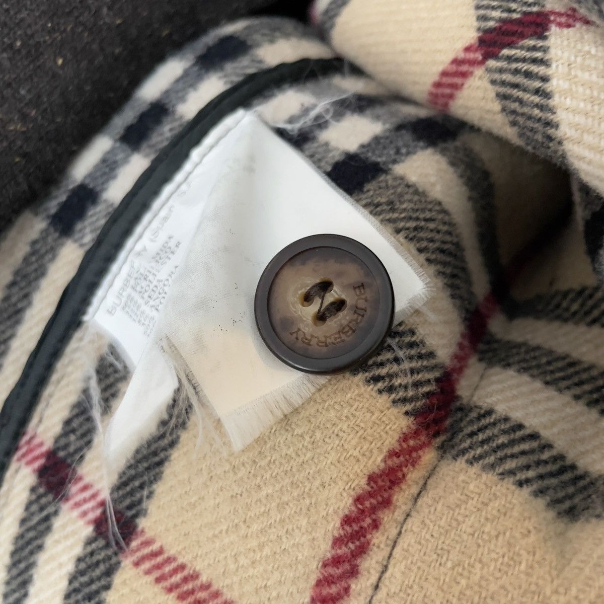 Burberry Vintage Burberry Coat Size US XL / EU 56 / 4 - 9 Thumbnail