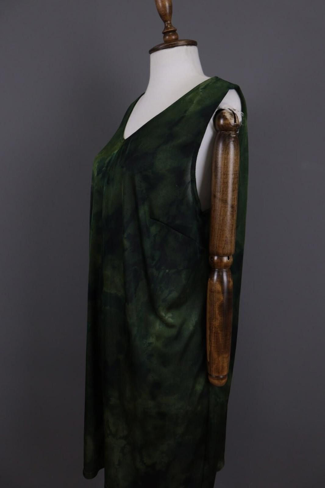 Designer Marina Sport Green Printed V-Neck Summer Knee Dress Size 27 Size M / US 6-8 / IT 42-44 - 6 Thumbnail
