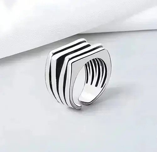 VIBE Streetwear Vintage Geometric Ring Size ONE SIZE - 2 Thumbnail