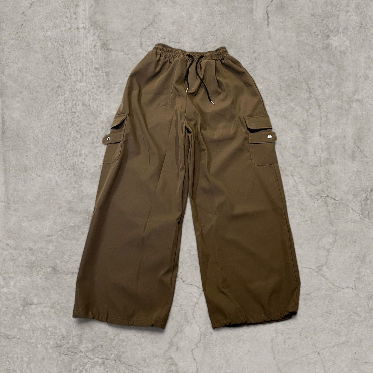 Japanese Brand Insane baggy relaxed fit cargo trousers in brown. Size S/M Size US 32 / EU 48 - 1 Thumbnail