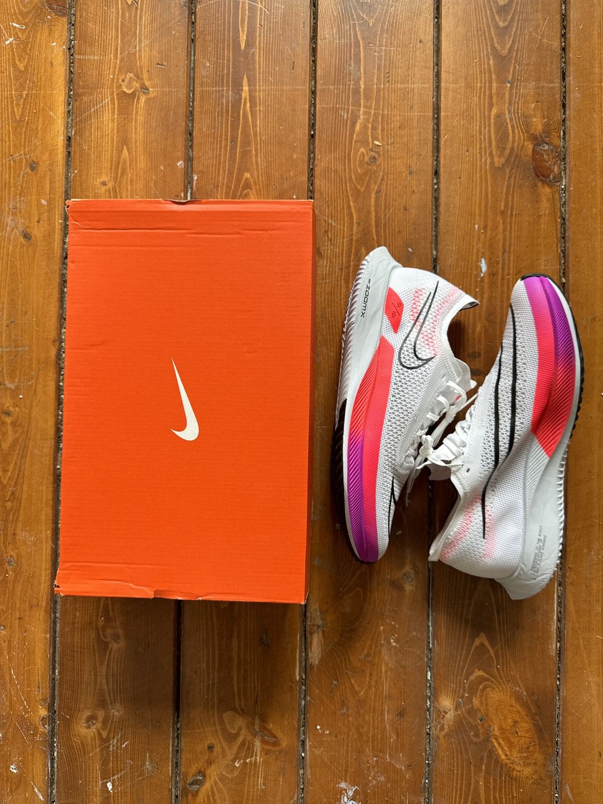 Nike Nike ZoomX StreakFly Size US 9 / EU 42 - 2 Thumbnail