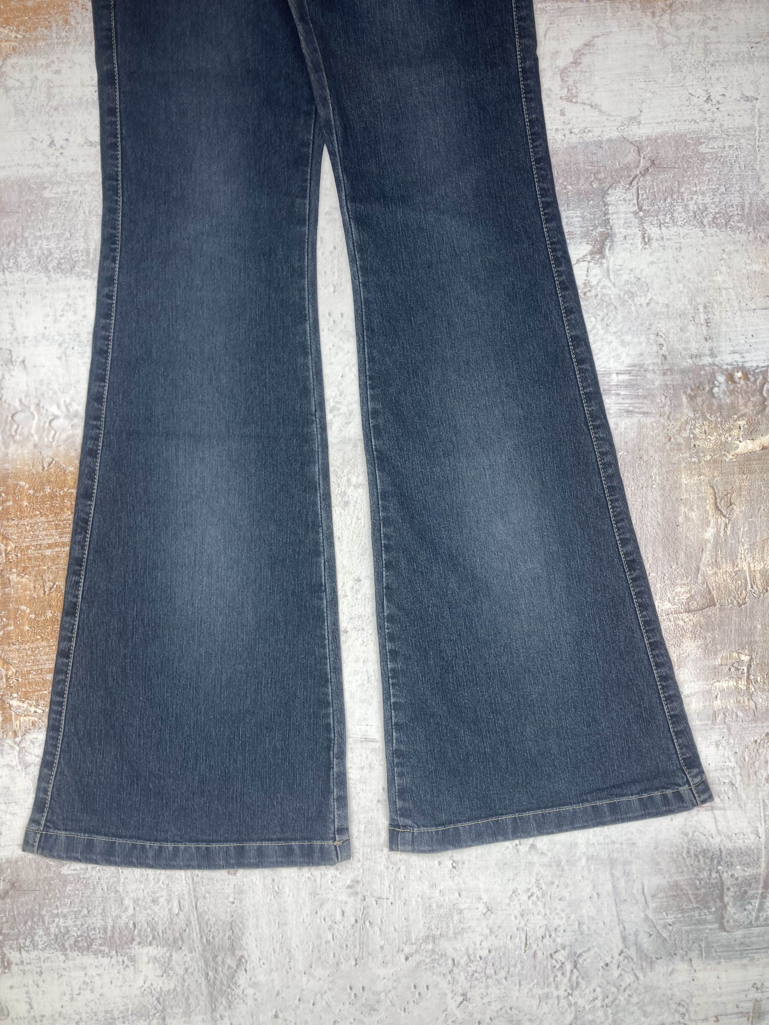 Vintage Vintage Flared Jeans Women’s Size 26 Size 26" / US 2 / IT 38 - 2 Thumbnail