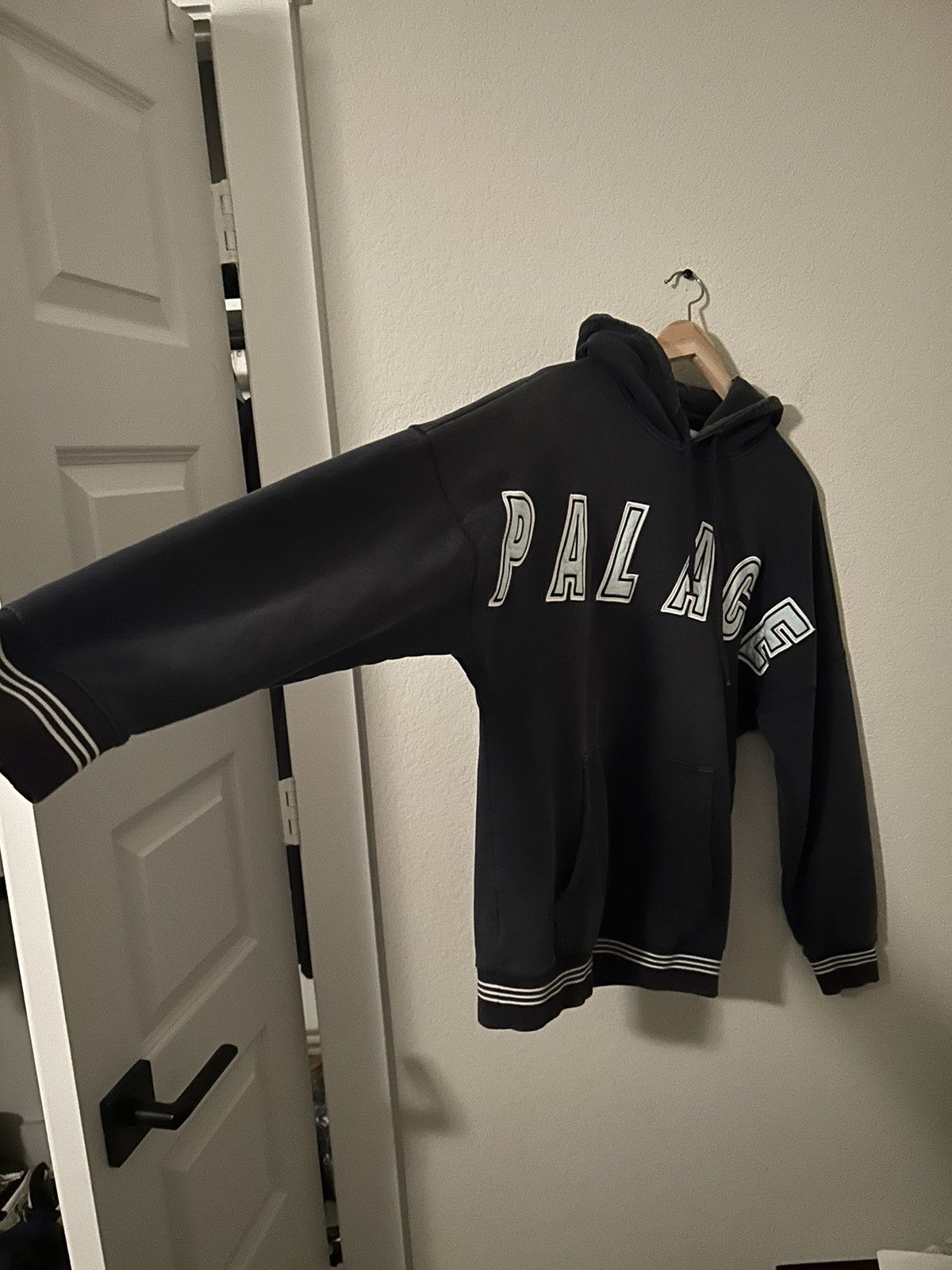 Palace Navy Palace Hoodie Size US M / EU 48-50 / 2 - 2 Thumbnail