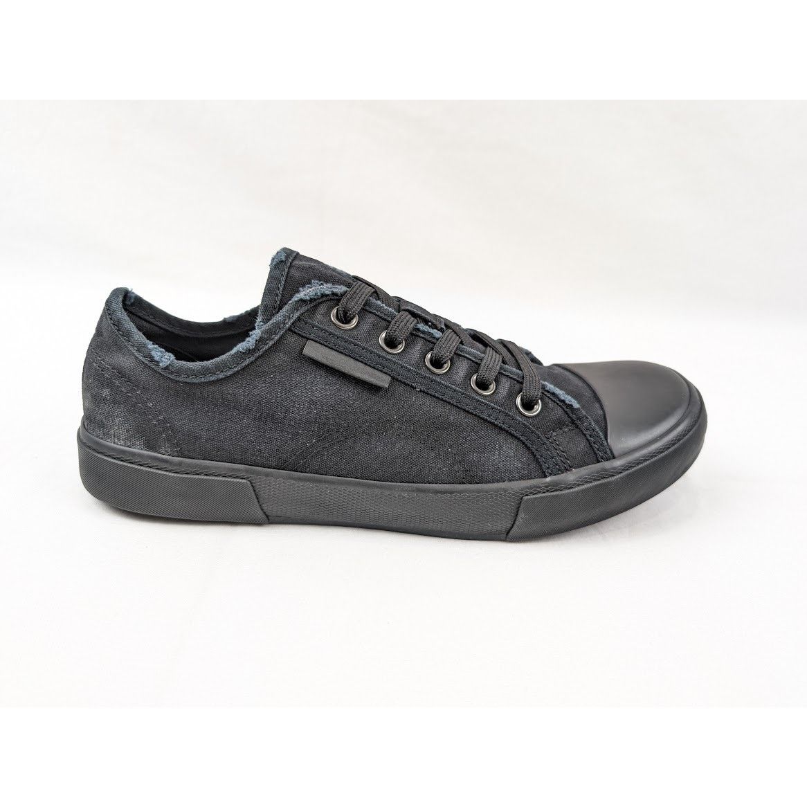 Balenciaga o1rshd1 Low MNC Destroy Paris Low Top Sneakers in Black Size US 9 / EU 42 - 2 Thumbnail