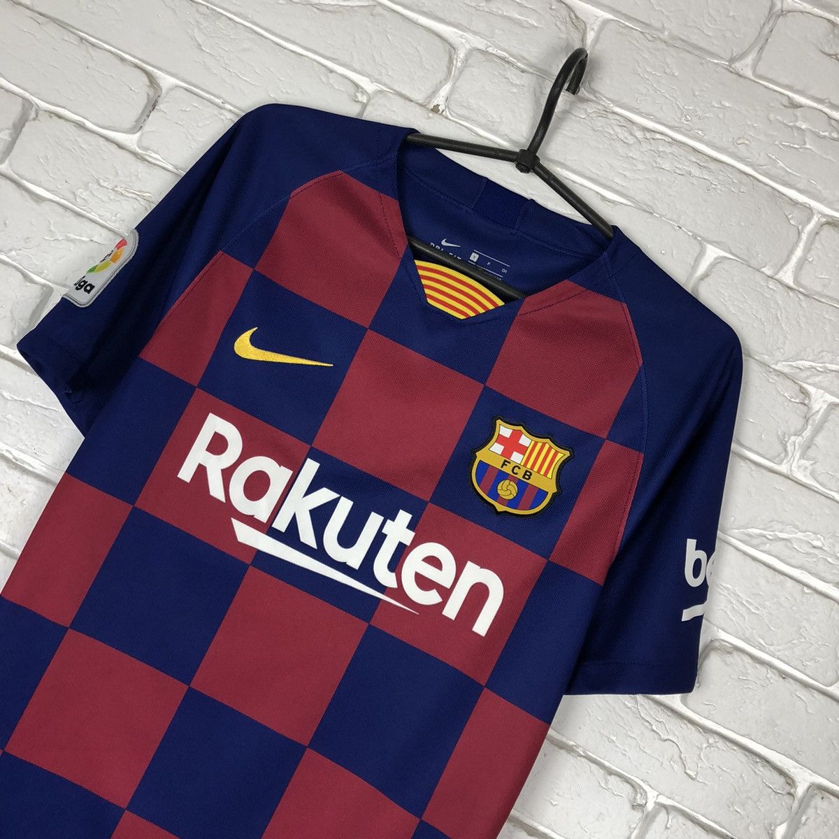 Nike Barcelona Nike 2019 2020 home soccer jersey Size US S / EU 44-46 / 1 - 2 Thumbnail
