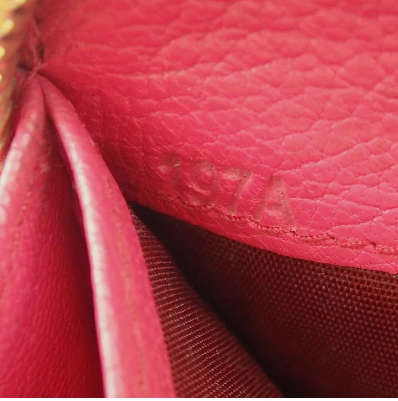 Miu Miu Authentic miu miu 5M0506 Zip around purse leather Size ONE SIZE - 15 Thumbnail