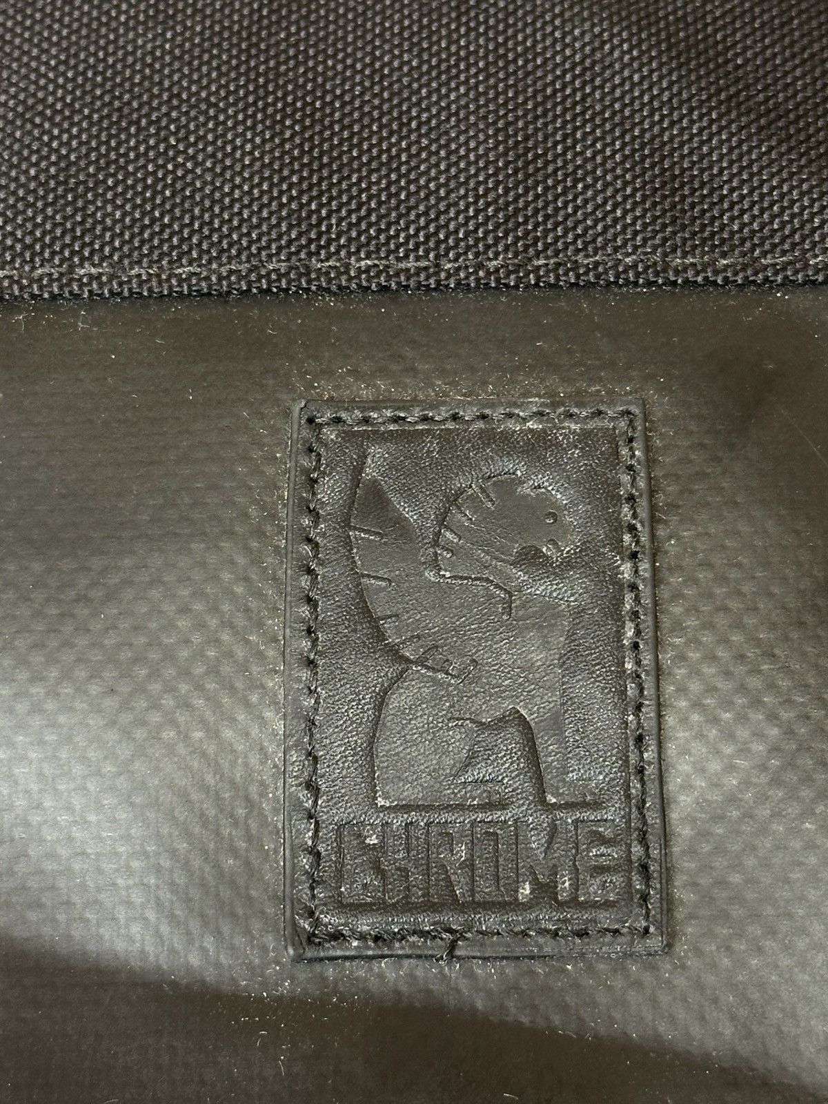 Chrome Industries Chrome Industries messenger bag water-resistant material. Size ONE SIZE - 14 Thumbnail