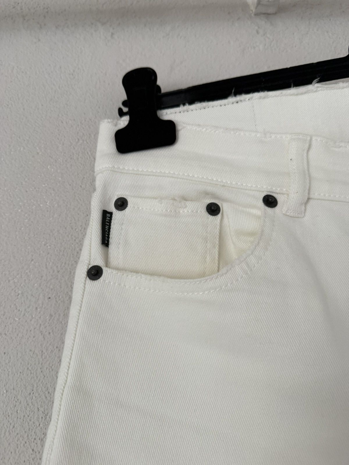 Balenciaga White Denim Jeans with Raw Hem Detail Size US 34 / EU 50 - 6 Thumbnail
