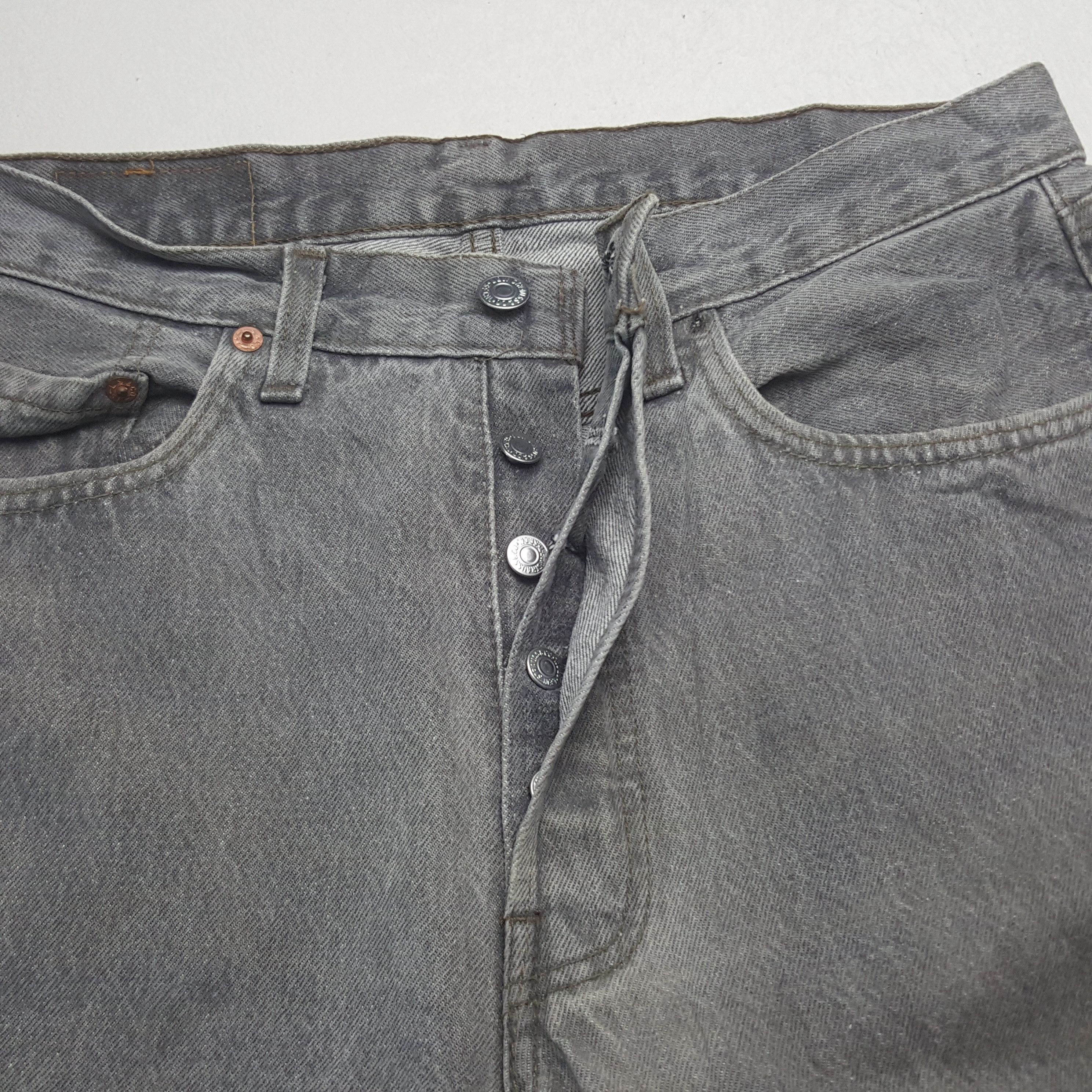 Levi's Vintage Levis 501 Grey Jeans Size US 30 / EU 46 - 12 Thumbnail