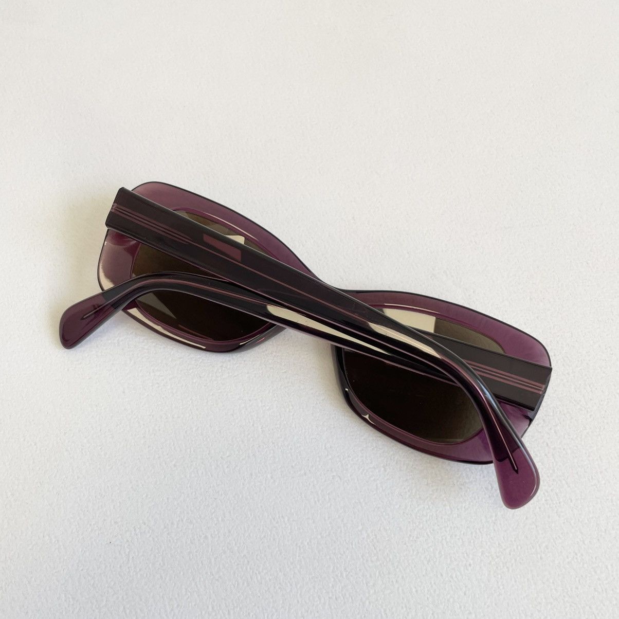 Cutler and Gross ‘Clear Purple’ 70s Rounded Edge Sunglasses Size ONE SIZE - 14 Thumbnail