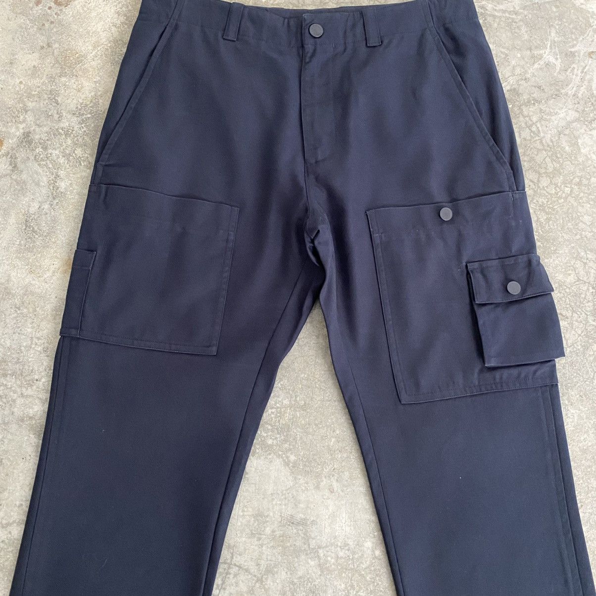 Louis Vuitton FW17 Kim Jones Era Prototype “SAMPLE” Techwear Cargo Pants Size US 33 - 5 Thumbnail