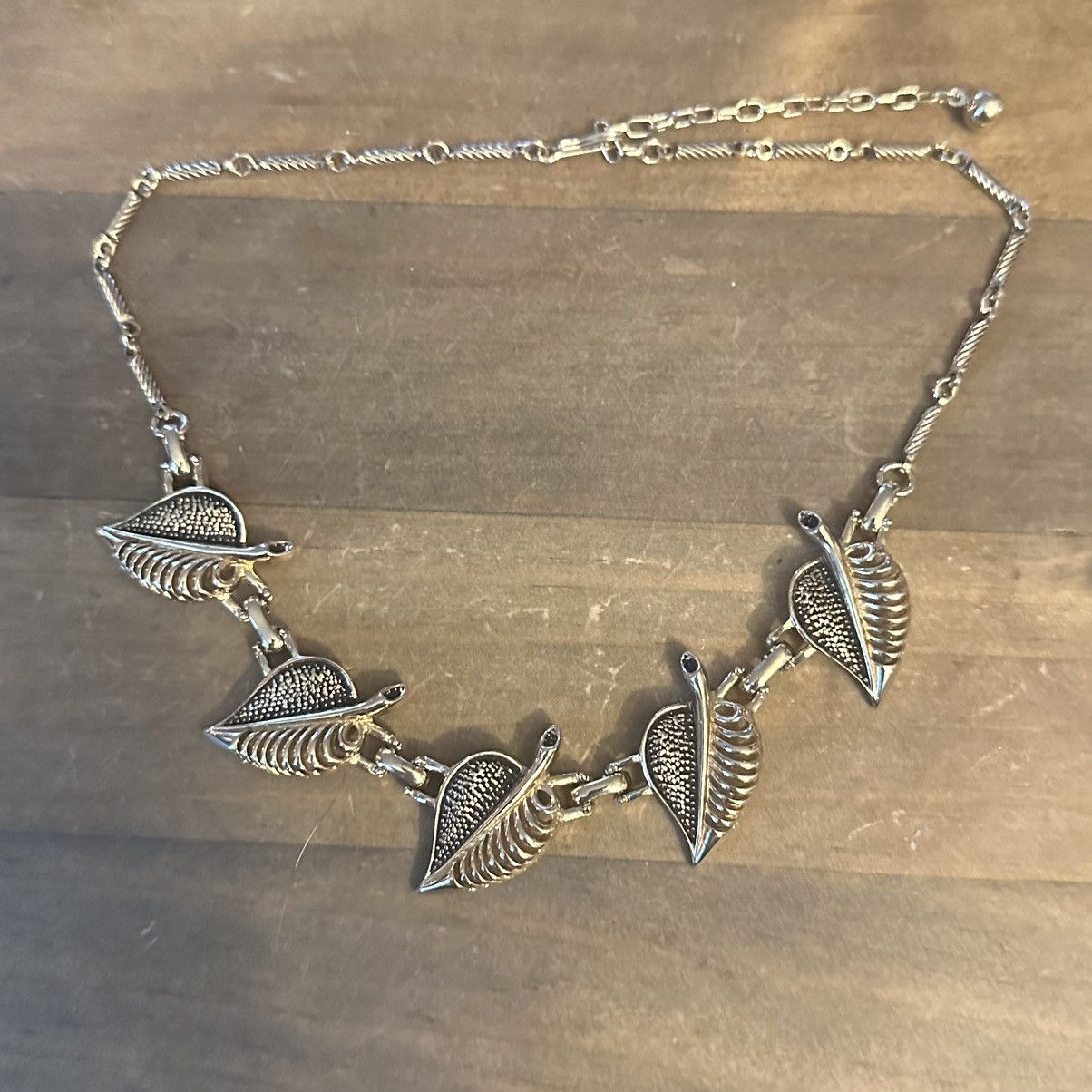 Vintage Vintage gold leaf link necklace Size ONE SIZE - 2 Thumbnail