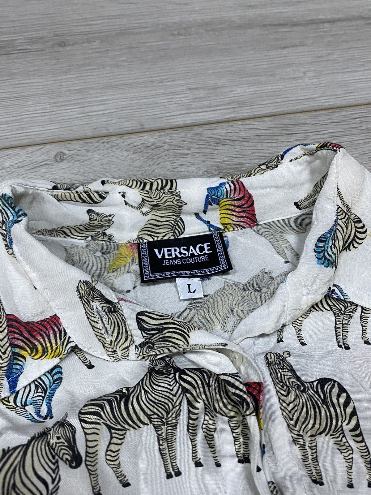 Versace Jeans Couture Versace 🦓 vintage Zebra painted shirt buttons Size L / US 10 / IT 46 - 2 Thumbnail