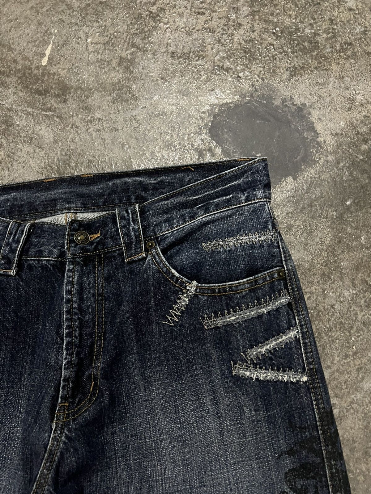 Japanese Brand 💥FLARE💥UNBRAND SUKAJAN DRAGON JEAN Size US 33 - 8 Thumbnail