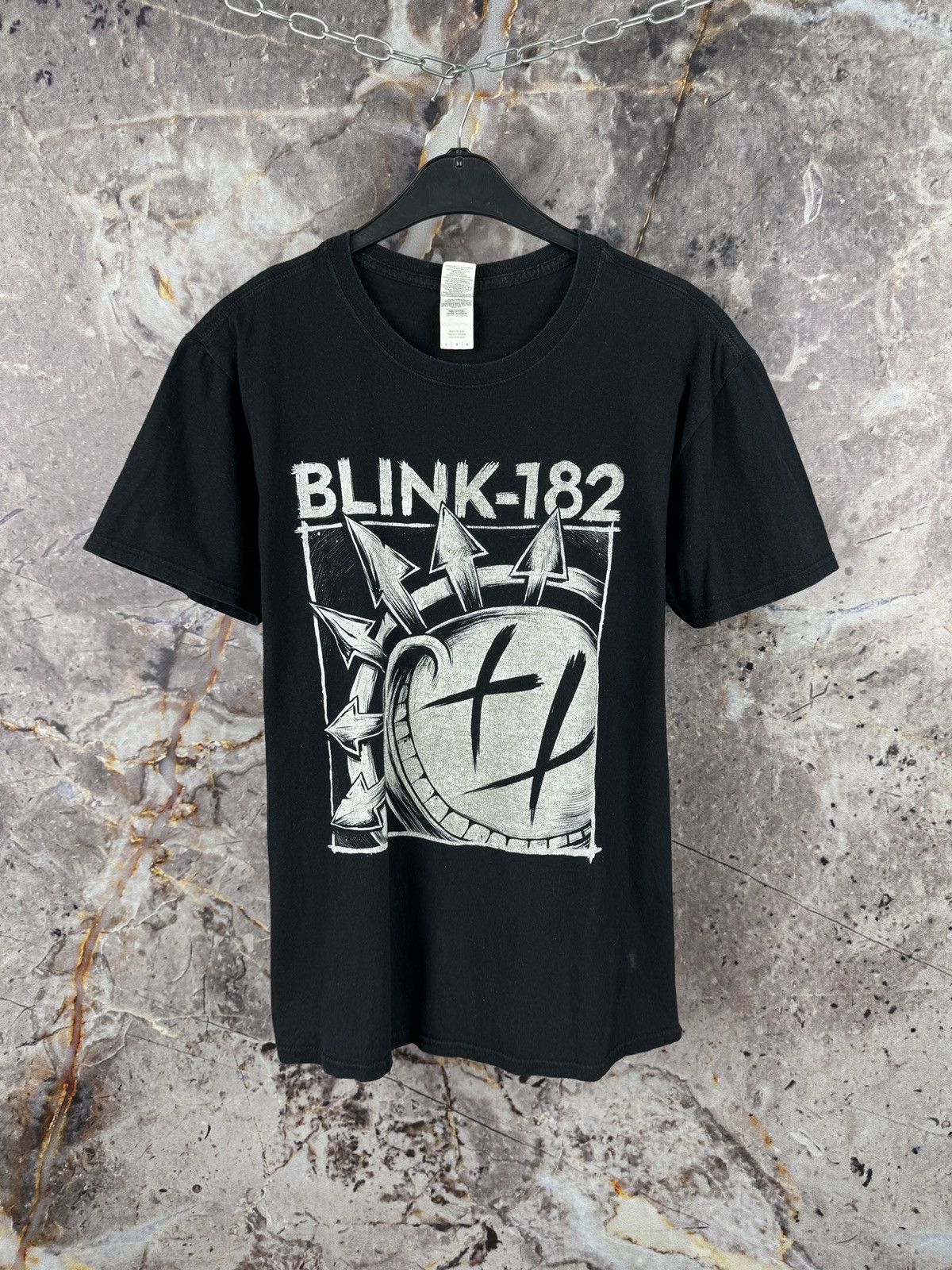 AC/DC × Iron Maiden × Metallica Men’s Blink-182 T-Shirt Tour 2017 Band Size Large Size US L / EU 52-54 / 3 - 1 Thumbnail
