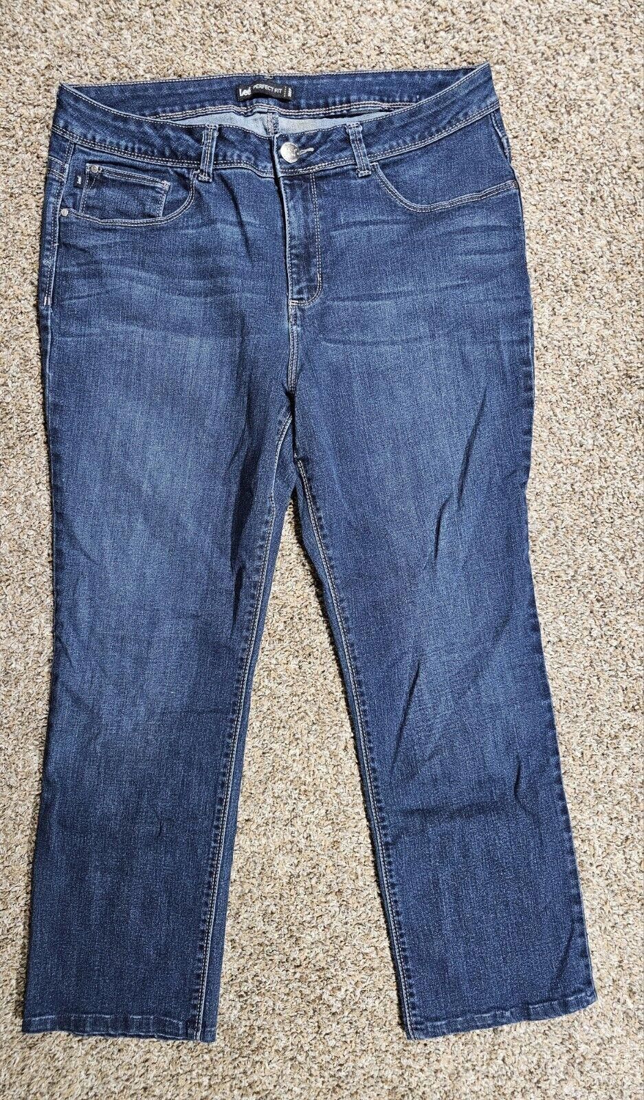 Lee Lee 1889 Perfect Fit Straight Jeans Women M SEE MEASUREMENT Size 30" / US 8 / IT 44 - 1 Thumbnail