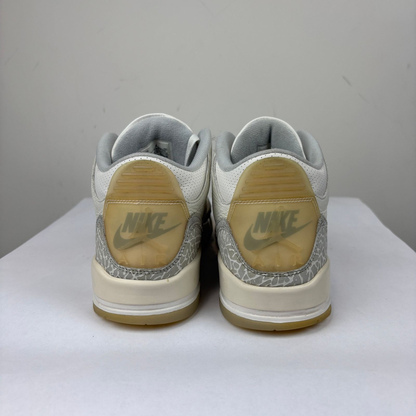 Jordan Brand × Nike Nike Air Jordan 3 Retro Craft Ivory Sneakers Shoes Men's 10 Size US 10 / EU 43 - 4 Thumbnail