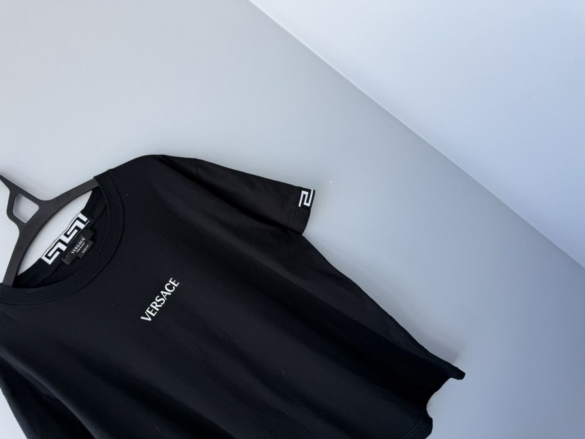 Versace Versace Mens Tshirt Size US L / EU 52-54 / 3 - 5 Thumbnail