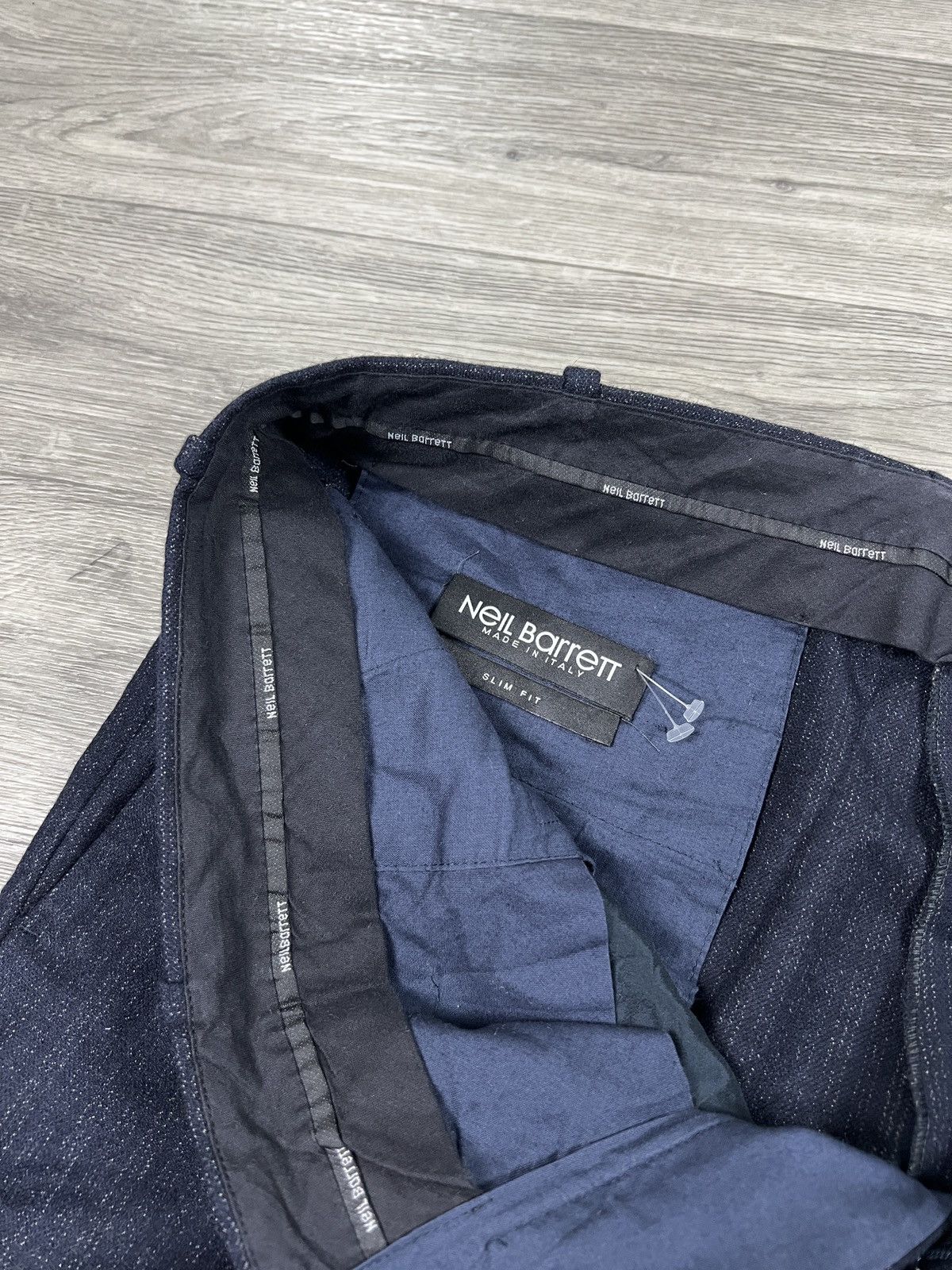 Neil Barrett Neil Barrett Navy and White Wool Pinstripe Suit Mens Size 56 Size 46R - 19 Thumbnail