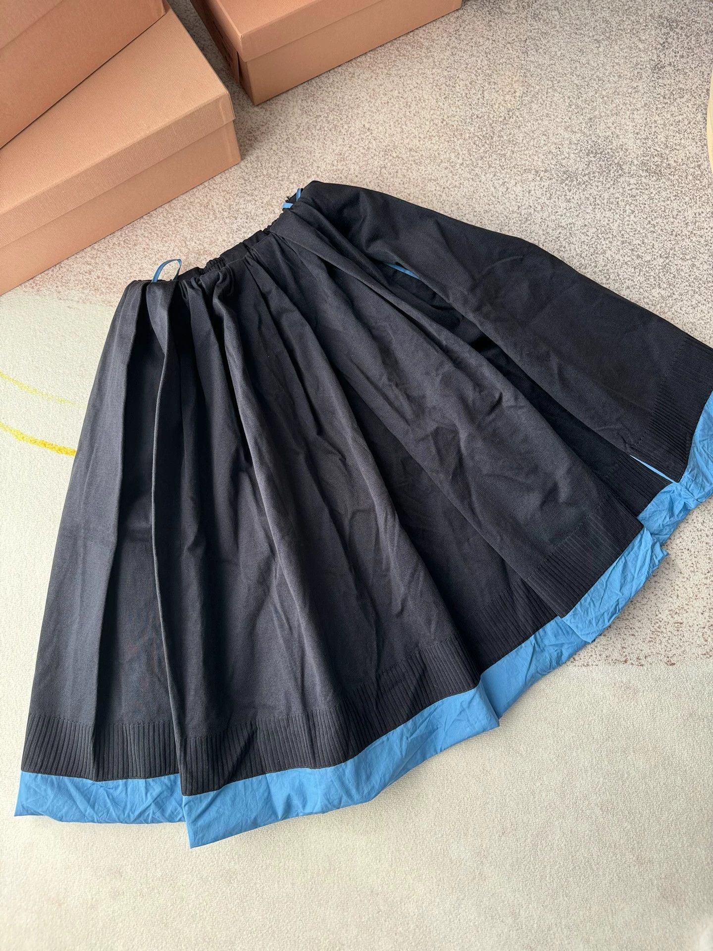 Miu Miu MIU MIU 24FW Runway Blue Colorblock Tutu Skirt 36 Size 25" / US 0 / IT 36 - 2 Thumbnail
