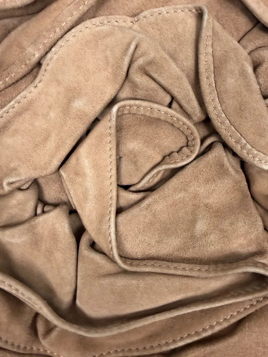 Yves Saint Laurent 2000s Yves Saint Laurent Mauve Purple Flower Suede Leather Bag Size ONE SIZE - 11 Thumbnail