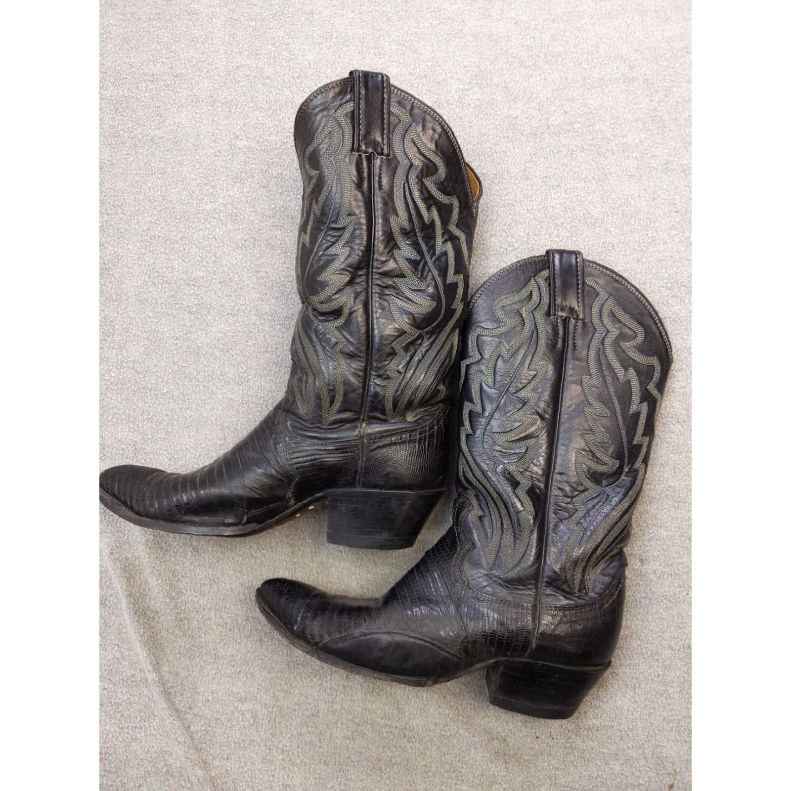 Vintage VINTAGE Justin Boots Mens 7.5 D Black Western Lizard Skin Made USA 80s Cowboy Boots Mens Shoes Black Vintage Cowboy Western Justin 8311 Size US 8 / EU 41 - 2 Thumbnail
