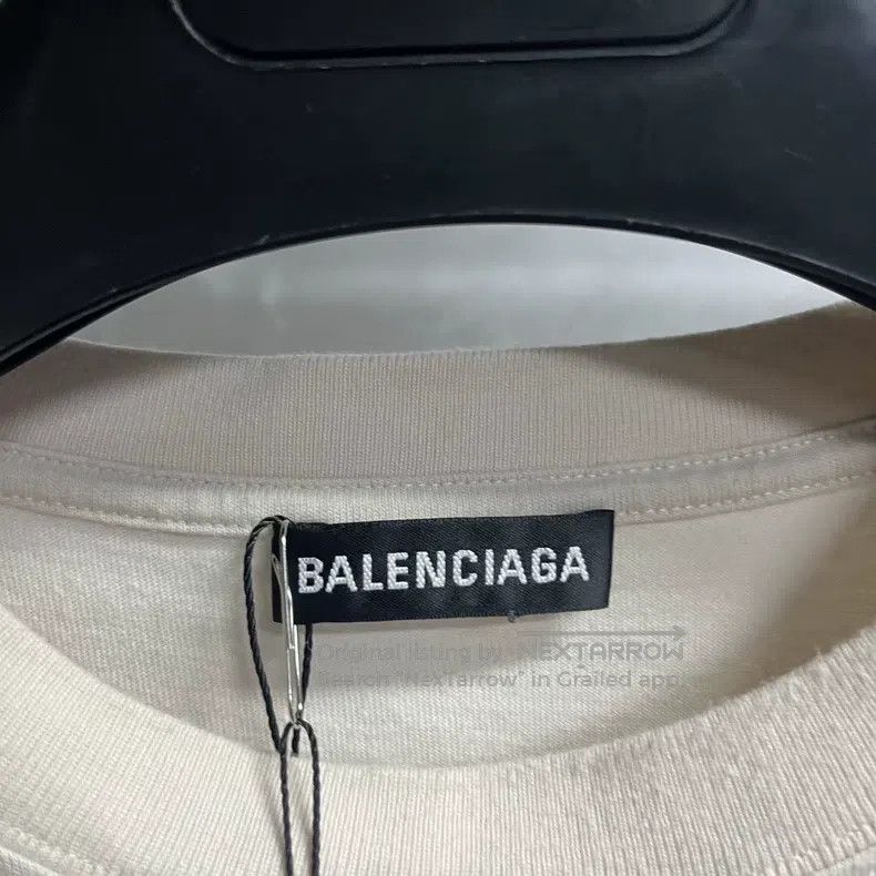 Balenciaga Balenciaga Beige Letter Logo Print Crew Neck Sweatshirt Size US M / EU 48-50 / 2 - 2 Thumbnail