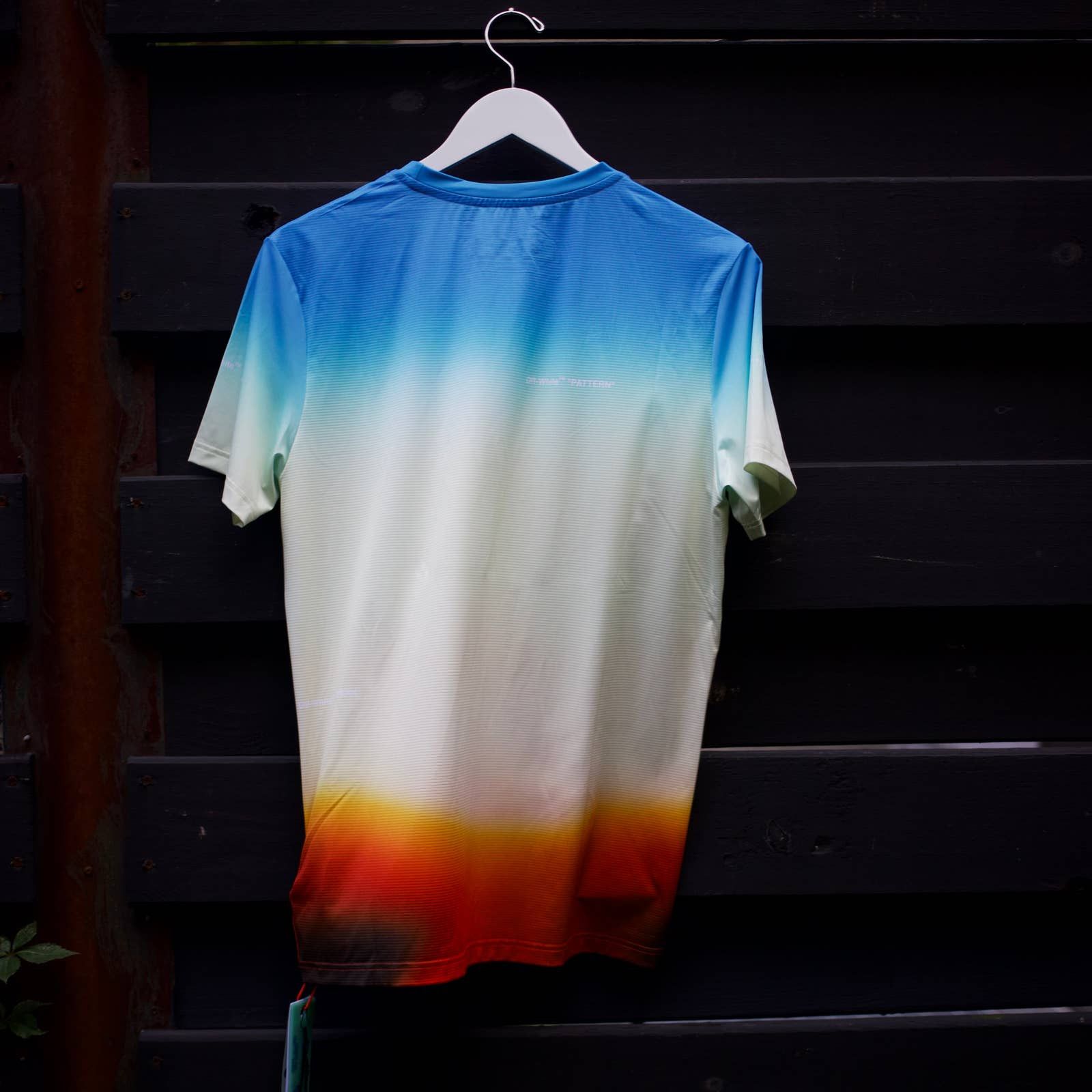 Off-White BNWT SS22 Off-White Ombre ‘Athleisure’ T- Shirt Size US S / EU 44-46 / 1 - 2 Thumbnail