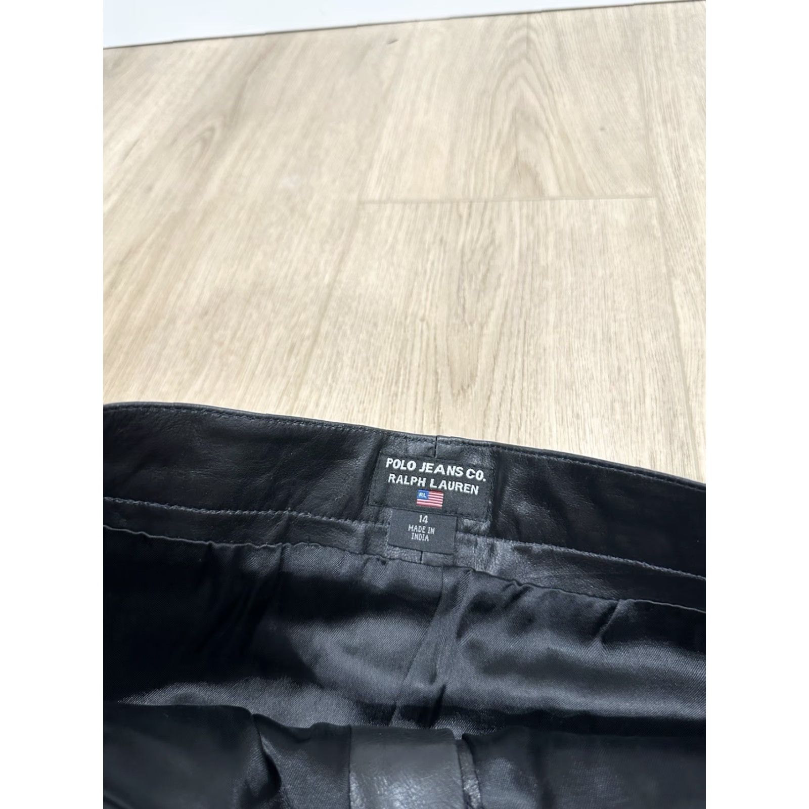 Polo Ralph Lauren VINTAGE Polo Ralph Lauren Leather Skirt Womens 14 Black Mini Short Retro Button Pockets Lined Size 36" / US 14 / IT 50 - 7 Thumbnail
