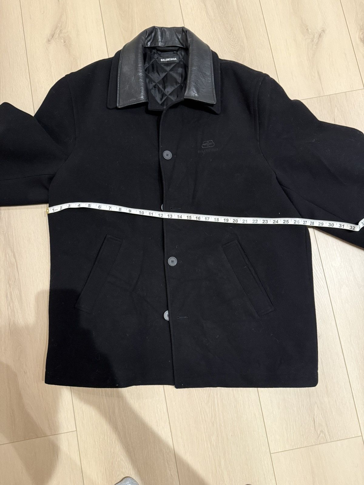 Balenciaga Balenciaga Detail Logo Heavy Wool Coat w/ Leather Collar Size US L / EU 52-54 / 3 - 7 Thumbnail