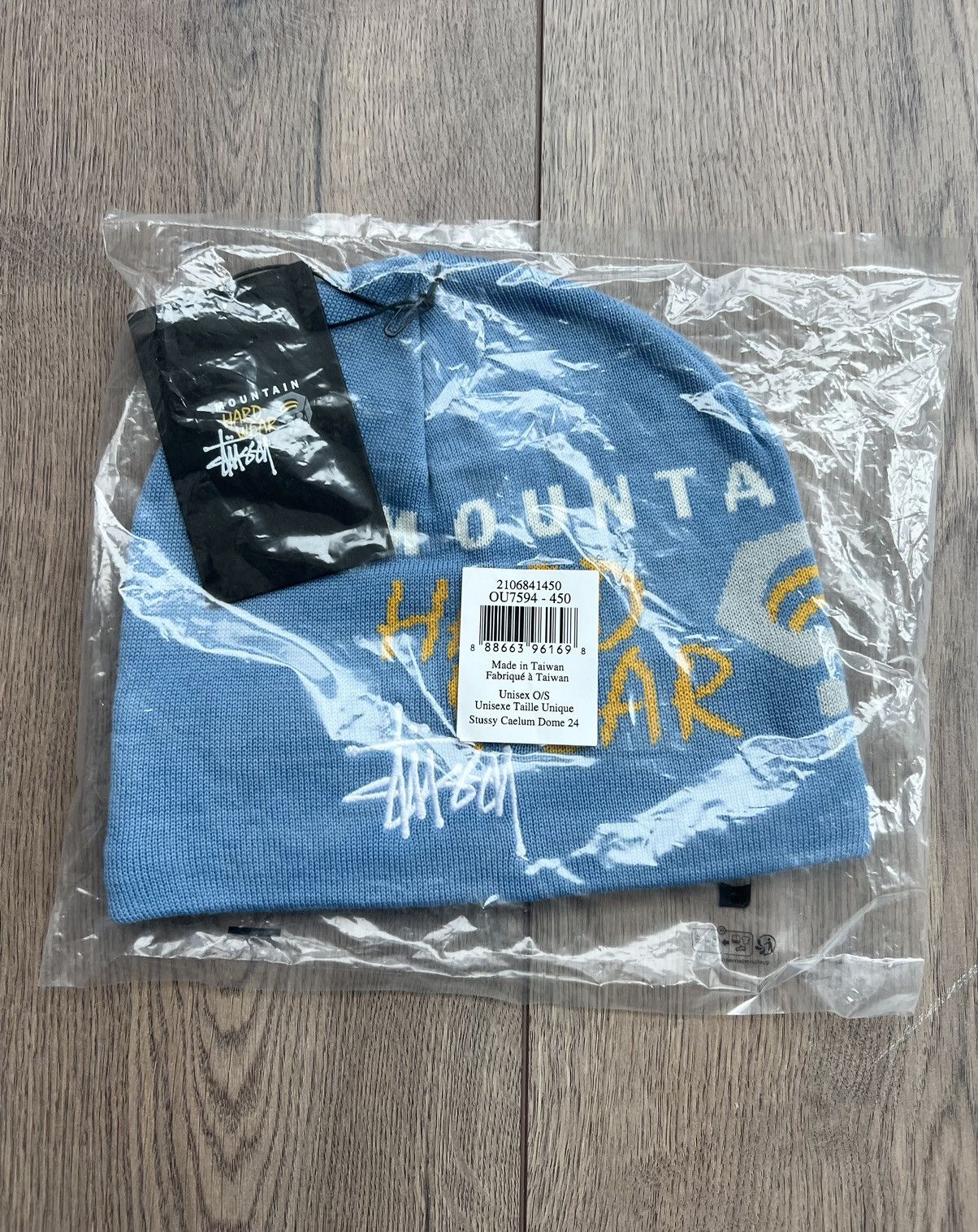 Stussy x Mountain Hardwear Caelum Dome（Mountain Hardwear