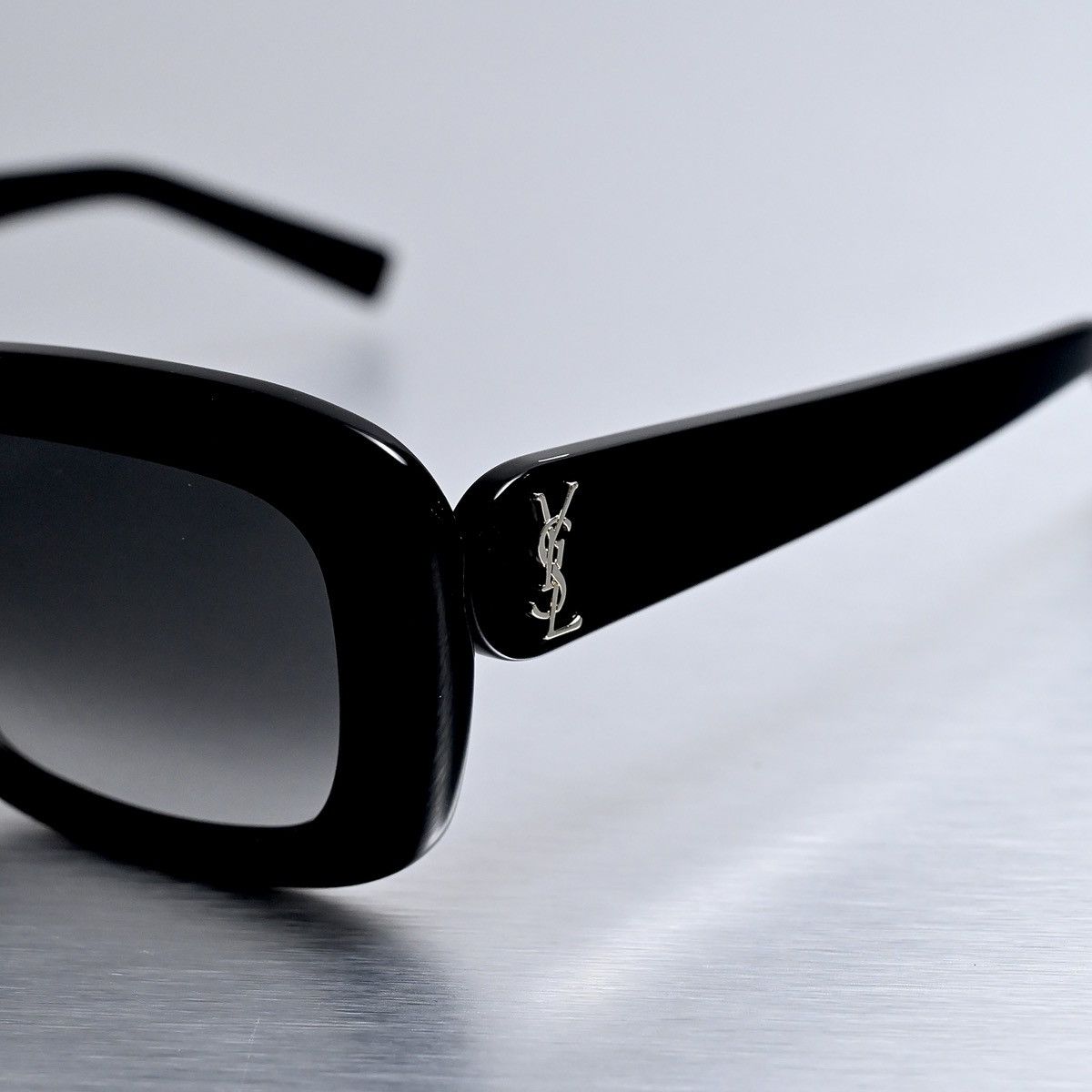 Saint Laurent Paris SAINT LAURENT SL M130 SUNGLASSES Size ONE SIZE - 3 Thumbnail