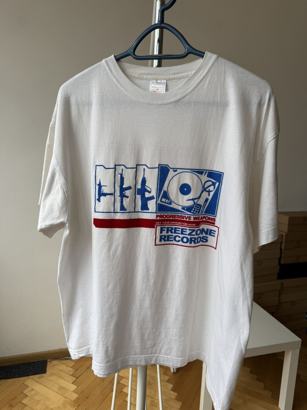 Band Tees × Thunderdome × Vintage Rare Vintage 90s FREEZONE RECORDS Rave Weapons T-shirt Size US XL / EU 56 / 4 - 1 Thumbnail