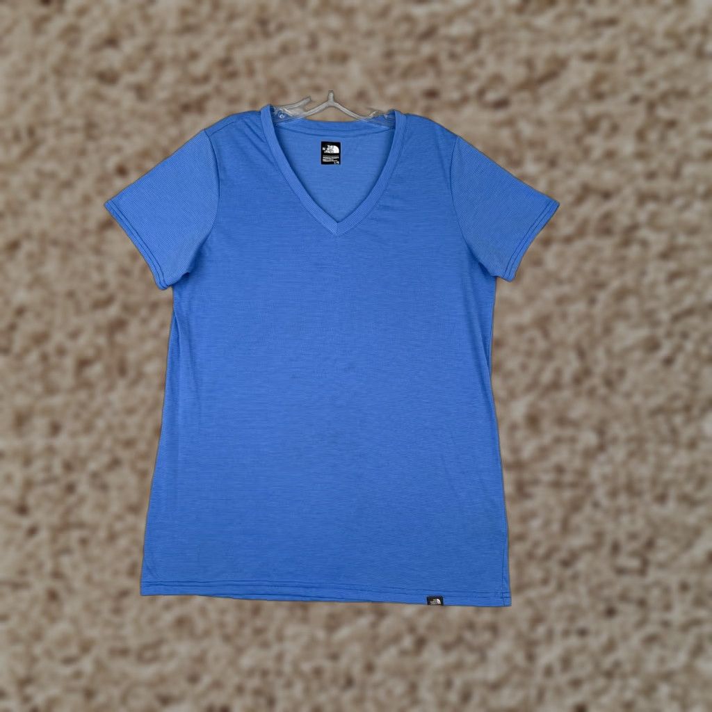 The North Face The North Face T-Shirt Women Large Blue Stripe Short Sleeve V-Neck Polyester Read Size L / US 10 / IT 46 - 1 Thumbnail