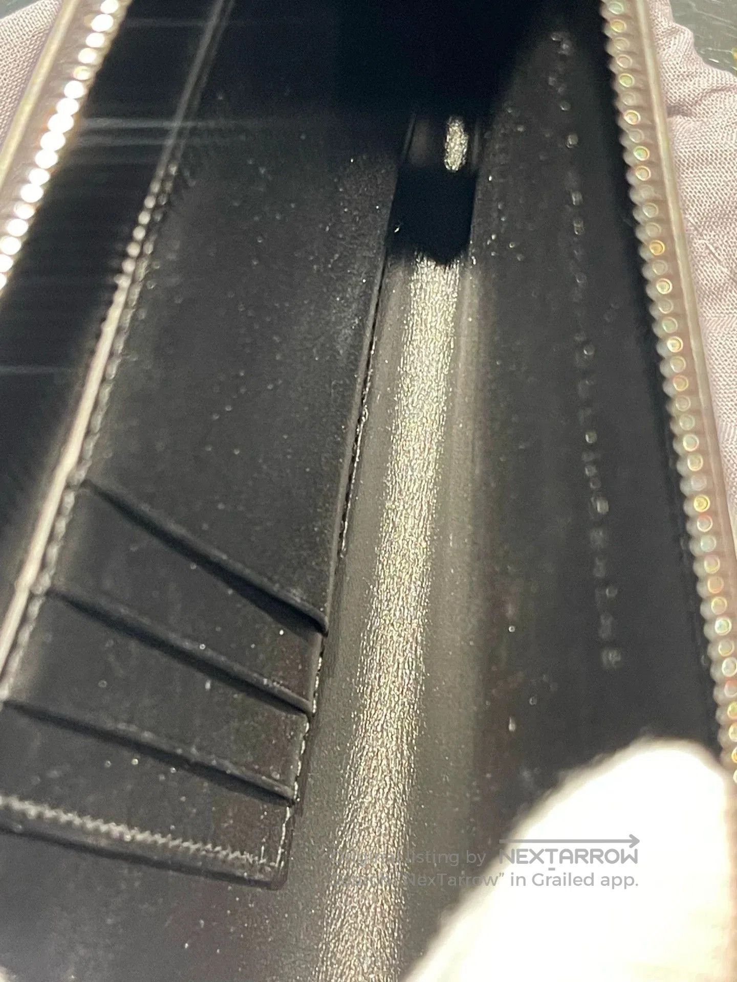 Balenciaga Balenciaga Passport Holder in Black Leather. Size ONE SIZE - 7 Thumbnail