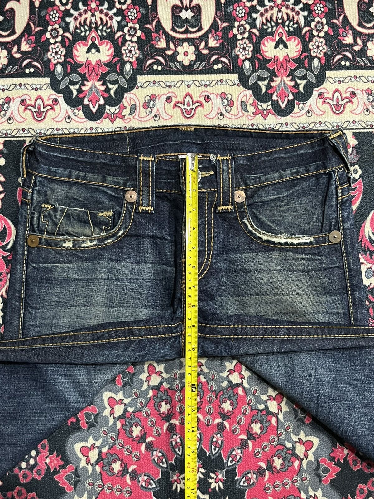 True Religion Vintage True Religion Dark Blue Distress Heavy Whisker Jeans Size US 30 / EU 46 - 13 Thumbnail