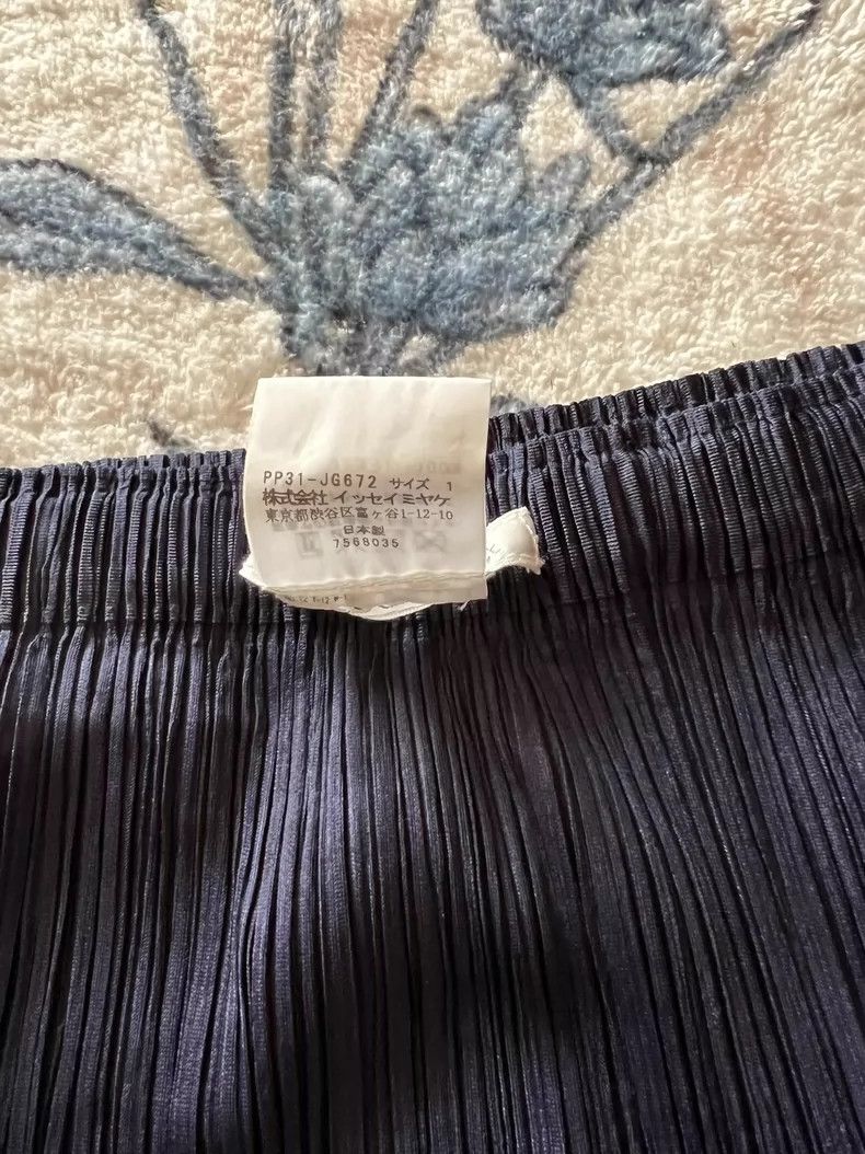 Issey Miyake Issey Miyake size:1 Black vintage beauty embroidered skirt Size 22" - 5 Thumbnail