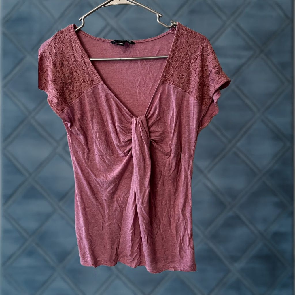 Banana Republic Banana Republic Blouse Top Tee Medium Pink Cap Sleeve Lace Sleeves Knot Size M / US 6-8 / IT 42-44 - 1 Thumbnail