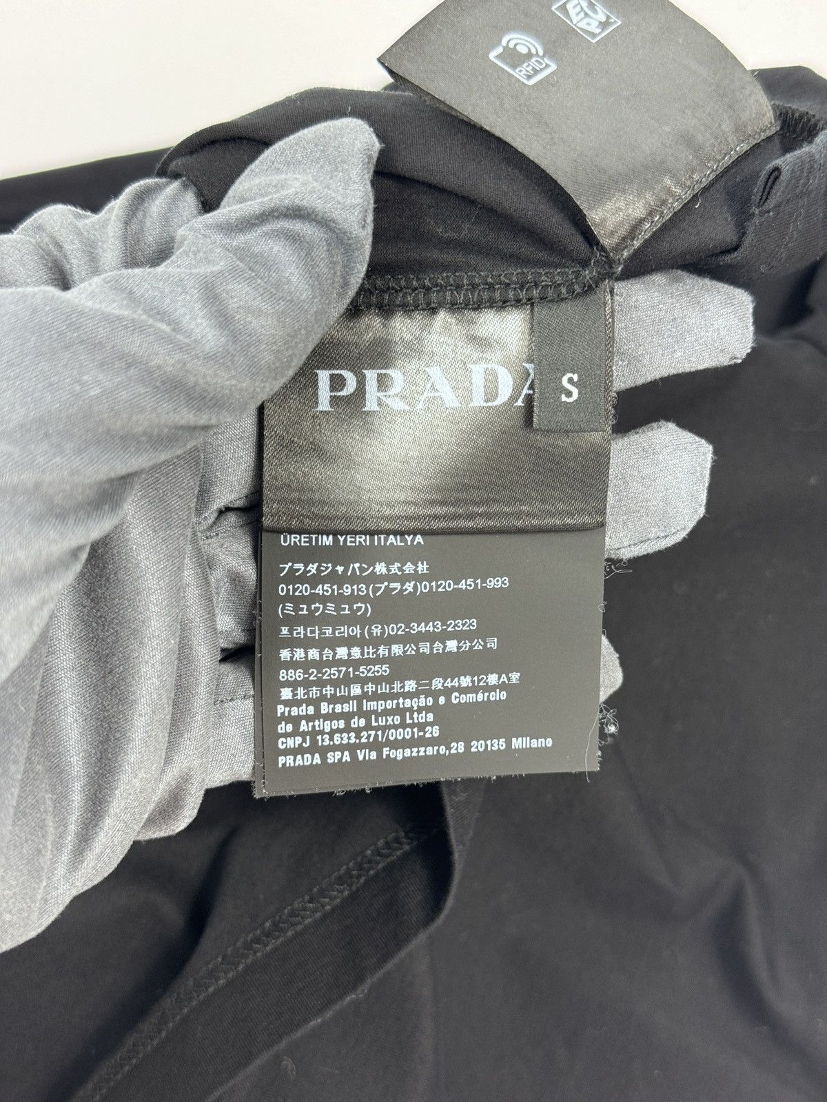 Prada LOGO PRINT T-SHIRT Size US S / EU 44-46 / 1 - 7 Thumbnail
