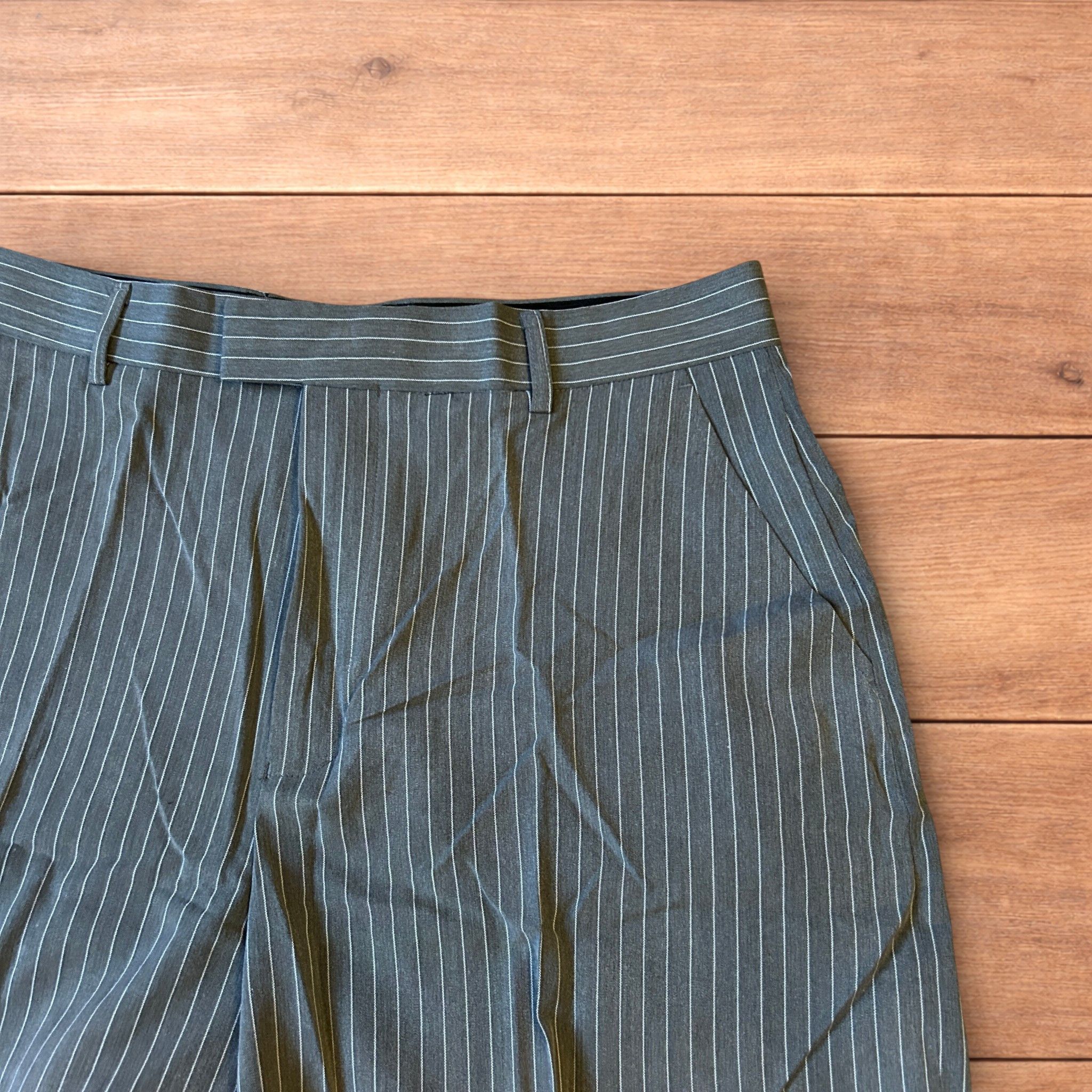 Japanese Brand Baggy wide leg pinstripe tailored trousers in grey. Size US 36 / EU 52 - 3 Thumbnail