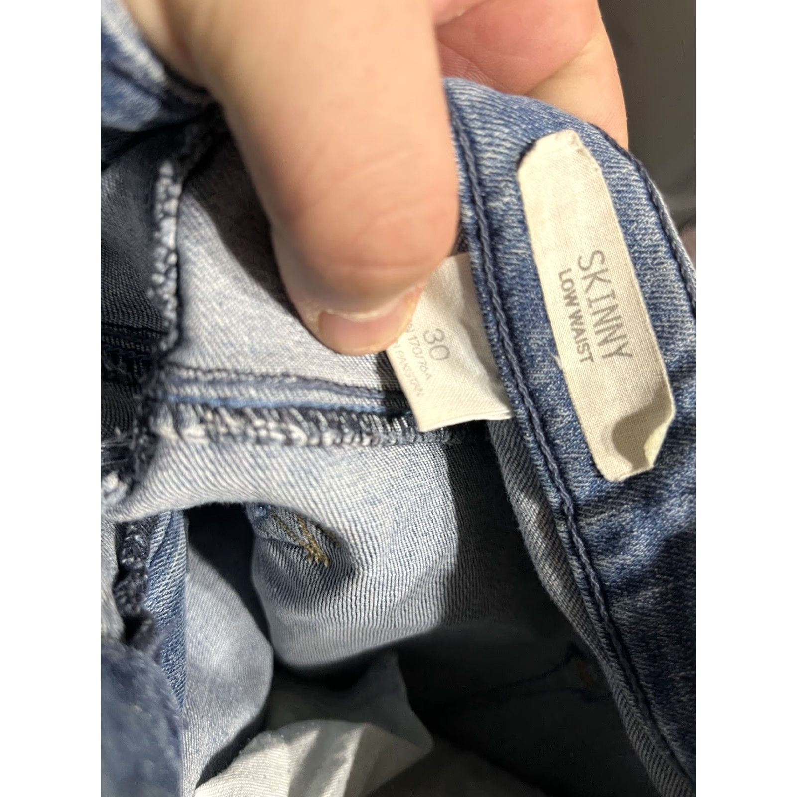 H&M H&M Skinny Jeans 30 Ankle Zip Low Waist Blue Cotton Blend Womens Regular 30in Inseam 29in Vintage No Size 30" / US 8 / IT 44 - 6 Thumbnail