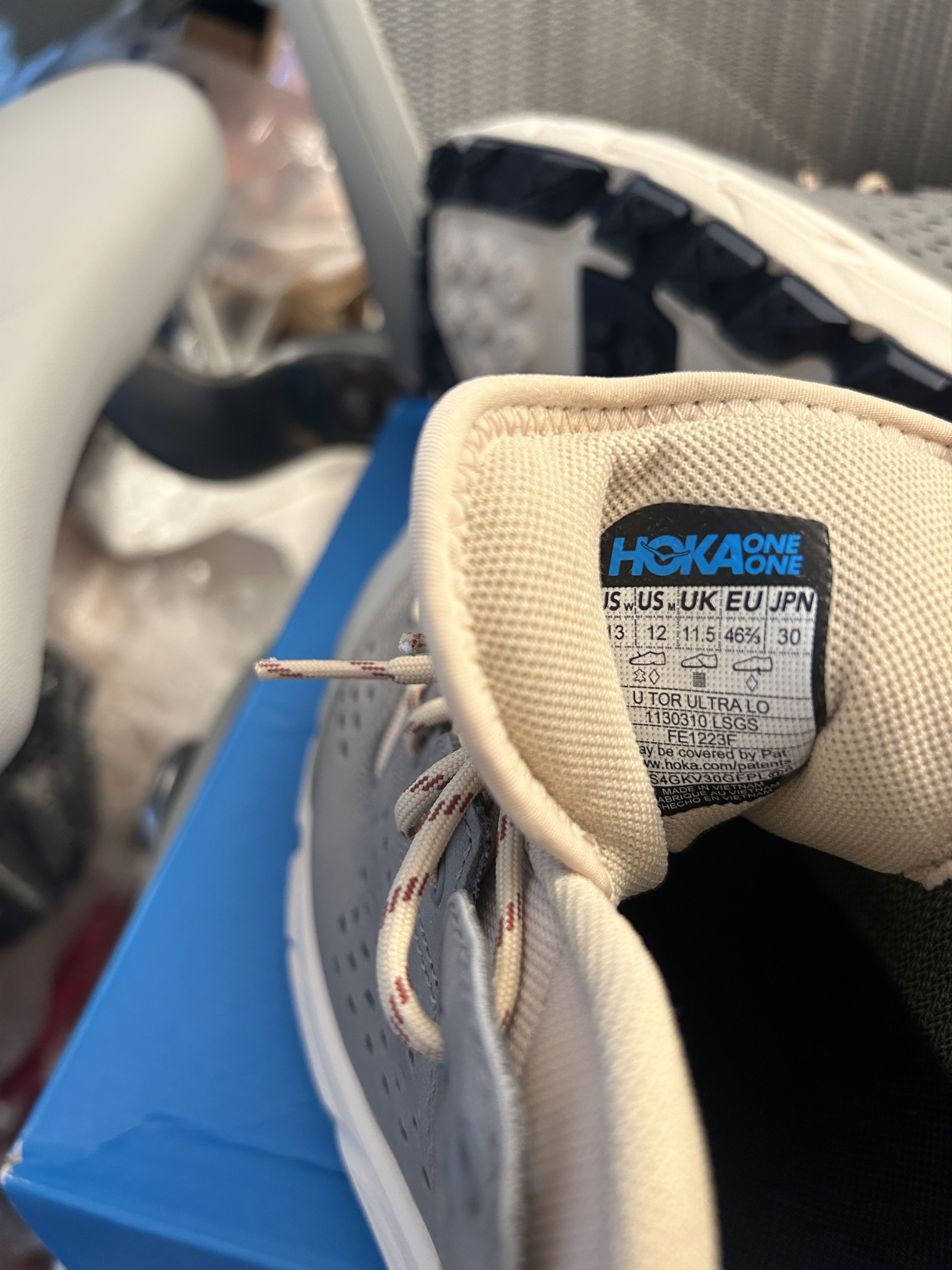 Hoka Tor Ultra GORE-TEX Low Limestone Shifting Sand Size US 12 / EU 45 - 9 Thumbnail