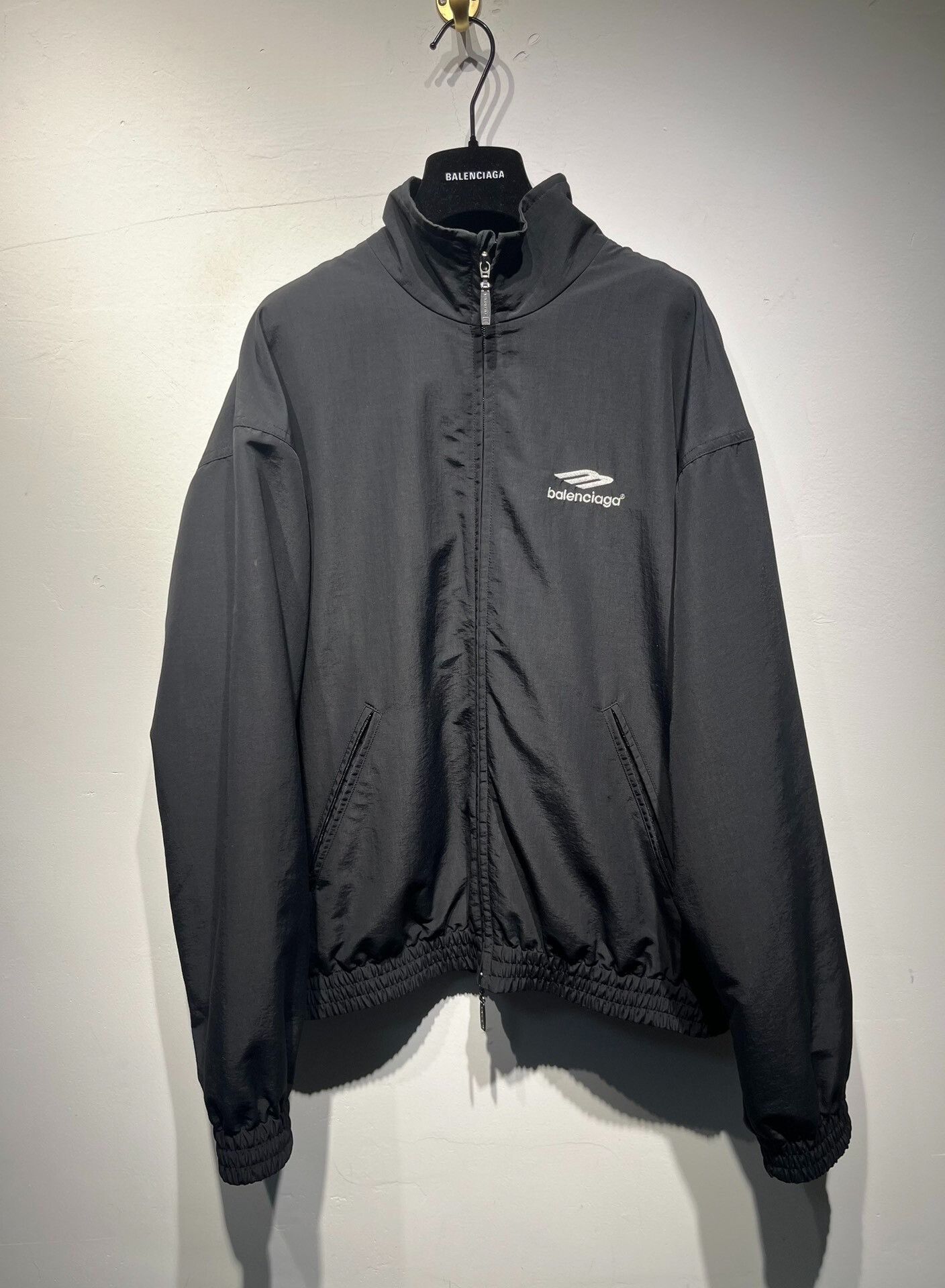 Balenciaga Balenciaga Retro Printed Light Jacket M Men Size US M / EU 48-50 / 2 - 1 Thumbnail