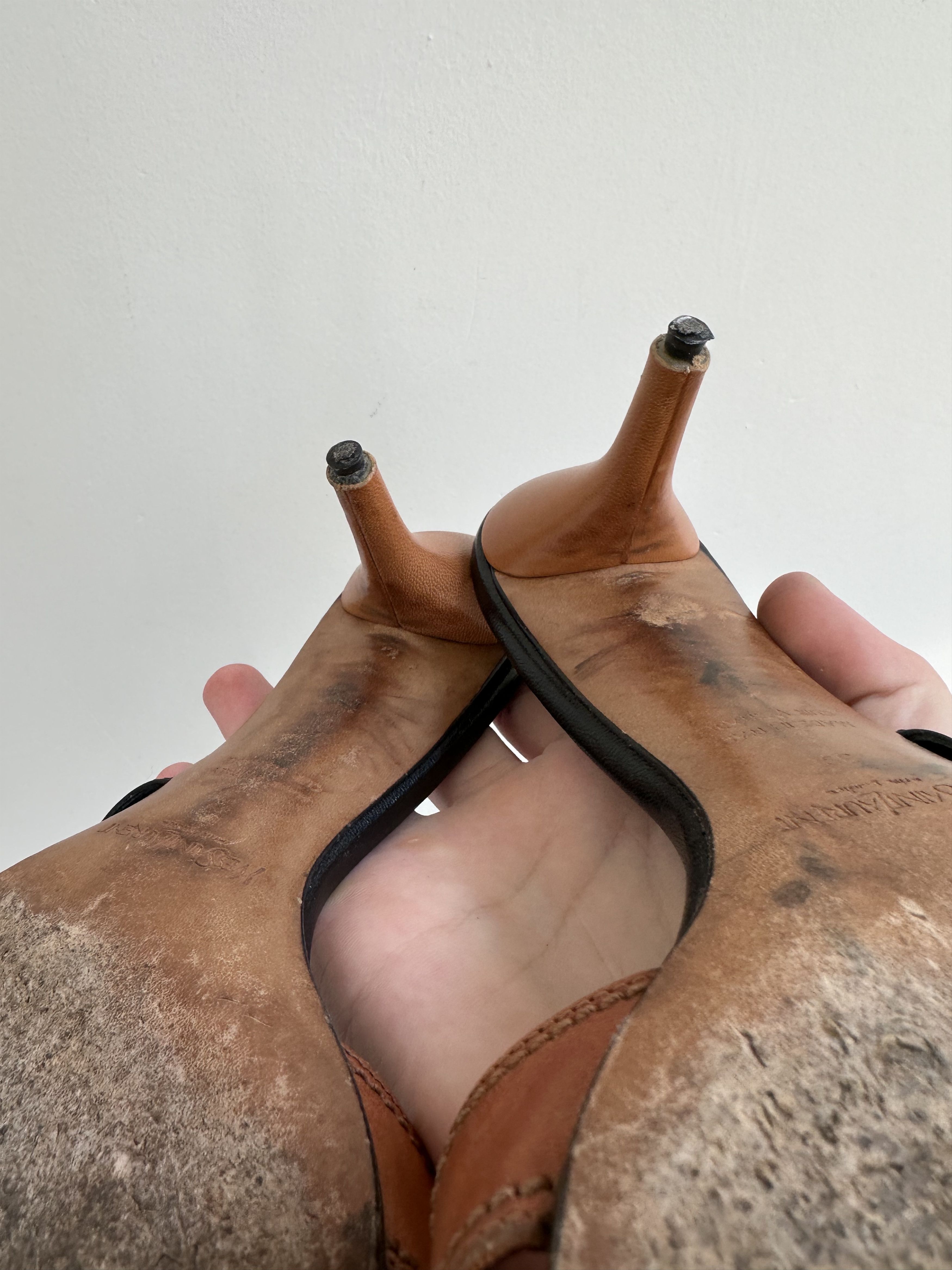 Yves Saint Laurent Yves Saint Laurent Heels leather Size US 7 / IT 37 - 9 Thumbnail