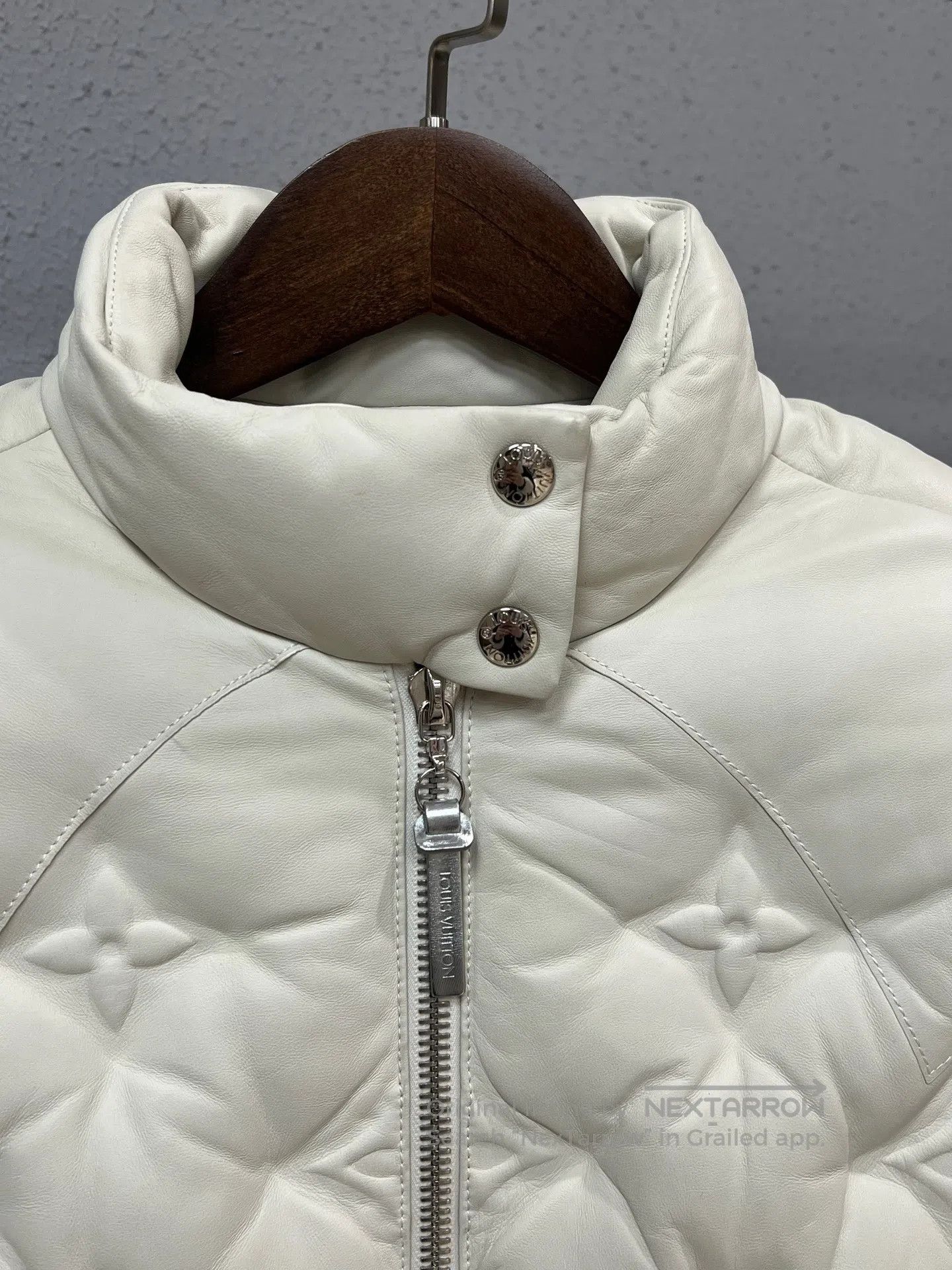 Louis Vuitton Louis Vuitton Embossed lambskin down jacket| Size XS / US 0-2 / IT 36-38 - 3 Thumbnail