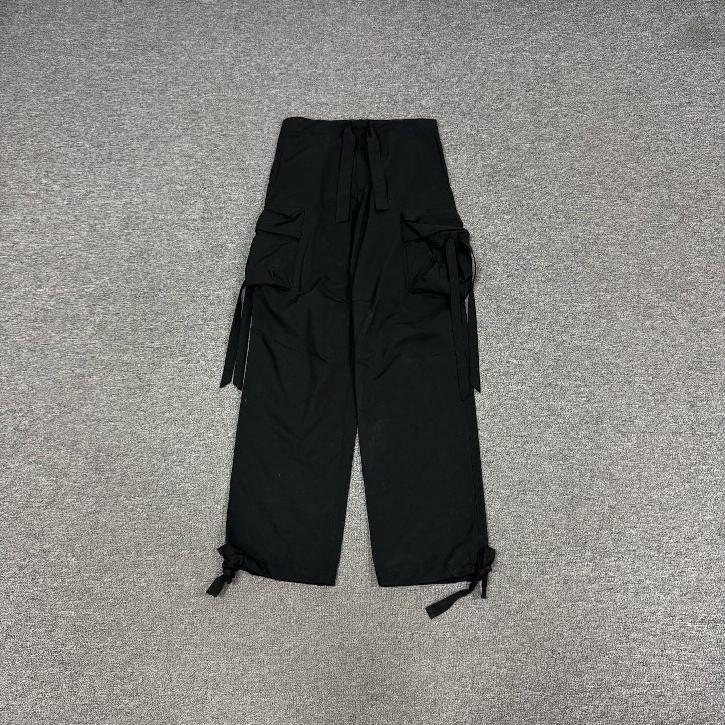 Louis Vuitton Louis Vuitton Multi-Pocket Cargo Pants 36 Size US 36 / EU 52 - 1 Thumbnail