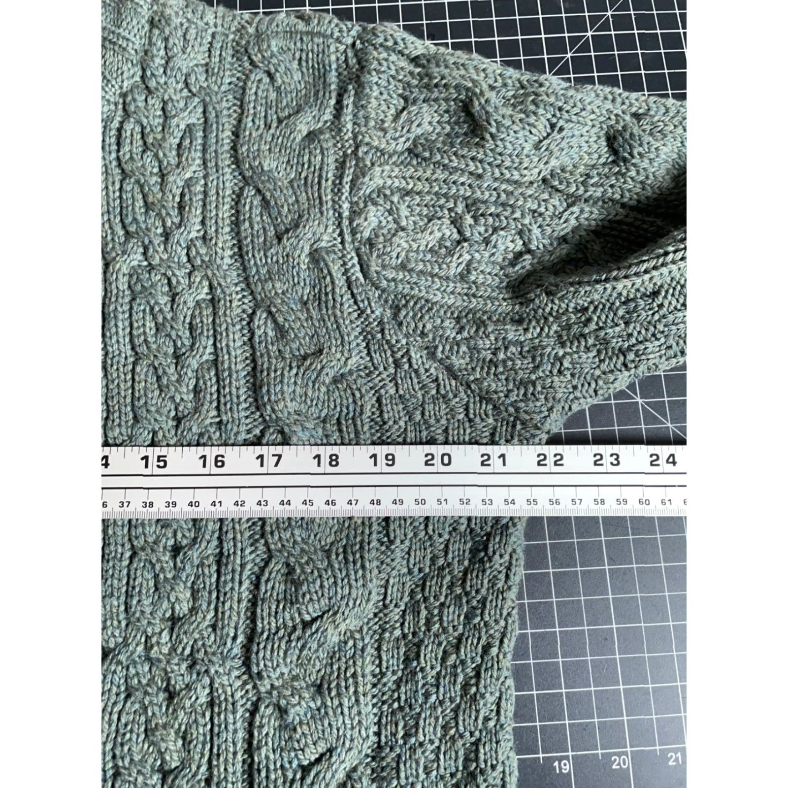 Vintage Inis Crafts Merino Wool Full Zip Sweater Women's Large Green Cable Knit Ireland Size L / US 10 / IT 46 - 5 Thumbnail