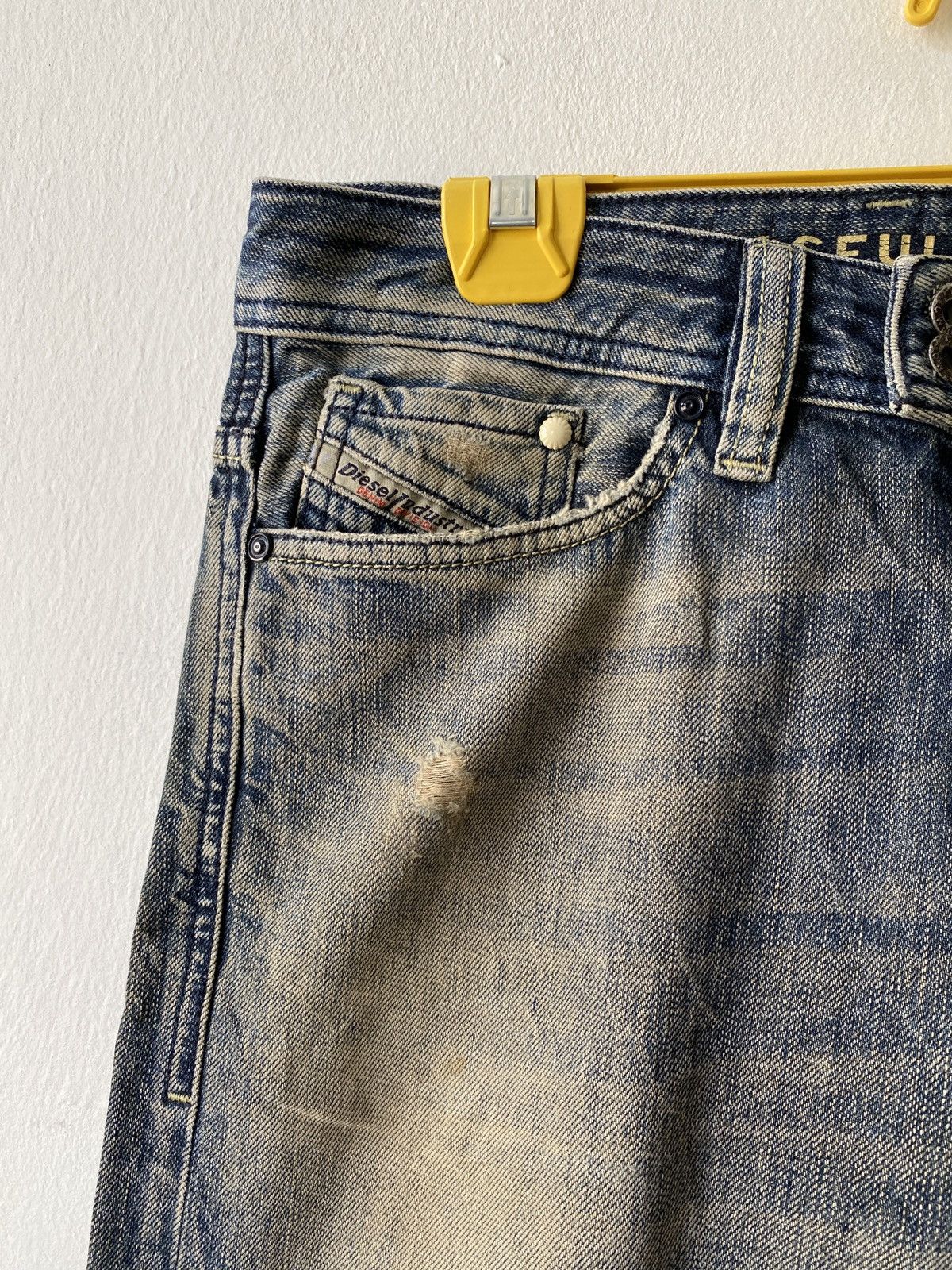 Diesel × Japanese Brand Diesel Viker-R-Box Regular Straight Distressed Denim Size US 30 / EU 46 - 8 Thumbnail